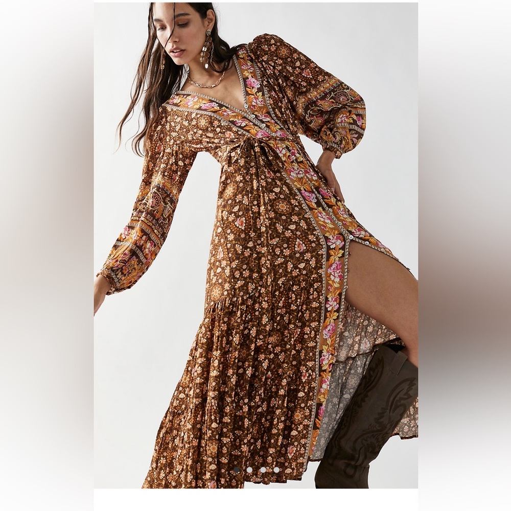 💫 Spell Madame Peacock Button Through Gown (Small)